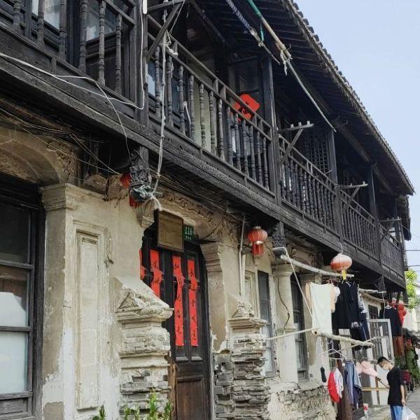 上级选调何其宗，领导不想放，副军长支招：装病住院